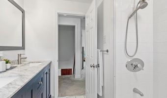 37 Newtown Rd, Acton, MA 01720
