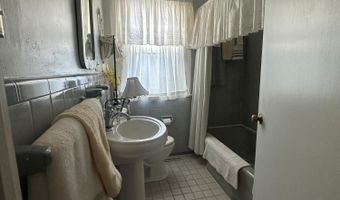 605 S Pembroke Ave, Ahoskie, NC 27910