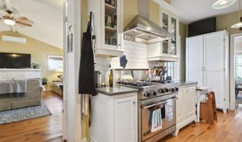 600 N Beach Blvd, Bay St. Louis, MS 39520