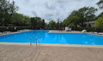 707 E Falcon Dr C109, Arlington Heights, IL 60005