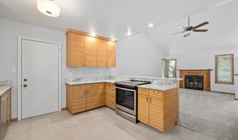 207 CARLSON St, Cheyenne, WY 82009