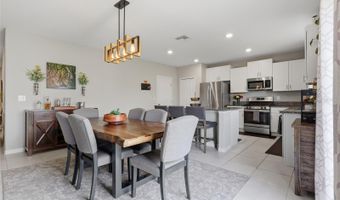 5052 WHITE CHICORY Dr, Apollo Beach, FL 33572