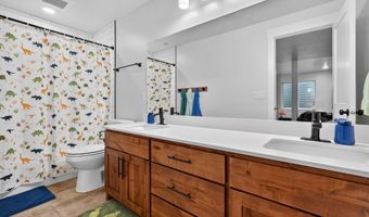 560 Aurora Blvd, Chubbuck, ID 83202