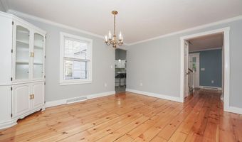 240 Oak St, Centerville, MA 02632