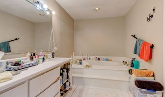 500 Oakwood Estates Dr, Anderson, SC 29621