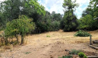 3400 Beacon Dr, Anderson, CA 96007