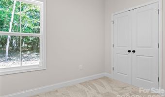 2123 Woodhurst Ln, Albemarle, NC 28001