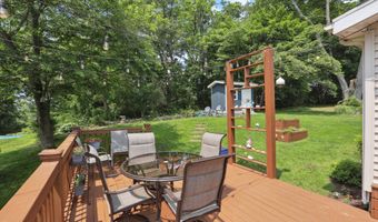 52 Berkshire Dr, Brookfield, CT 06804