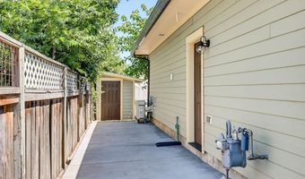 524 Drager St, Ashland, OR 97520