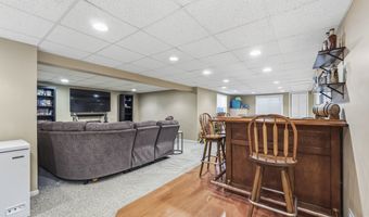 531 Brookside Ave, Algonquin, IL 60102