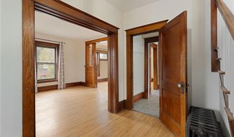 701 11th St NW, Austin, MN 55912