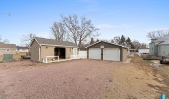 407 N 4TH St, Beresford, SD 57004