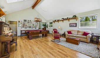 2361 Buttermilk Ln, Arcata, CA 95521