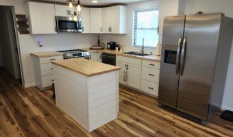 8997 Short Ridge Rd, Aurora, IN 47001