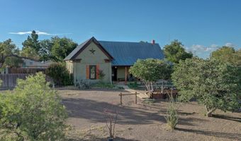 405 W Avenue E, Alpine, TX 79830