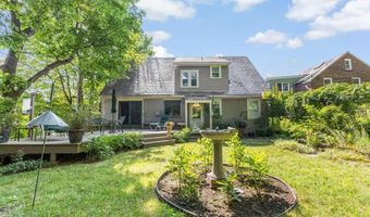 73 Oakwood St, Albany, NY 12208