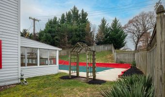 13001 BEECHTREE Ln, Bowie, MD 20715