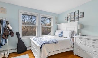 73 Airline Rd, Clinton, CT 06413