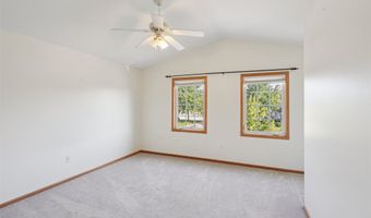 2100 Meadow Chase Ln 607, Des Moines, IA 50320