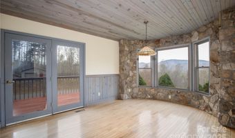 400 Three Dog Mountain Rd, Bakersville, NC 28705