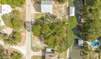 15 Carousel Ter, Alligator Point, FL 32346