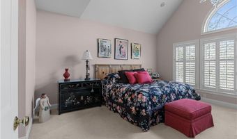 61 Seal Island Rd, Bristol, RI 02809