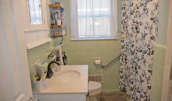 105 George, Abbeville, SC 29620