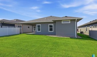 2404 E Tinley St, Brandon, SD 57005
