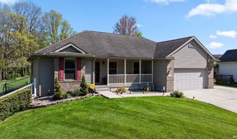 706 Taylor Ln, Albion, IN 46701