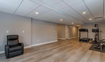 22 Sunrise Cir, Auburn, NH 03032