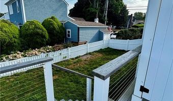 433 Wolcott Ave, Middletown, RI 02842