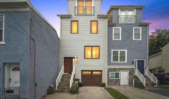 3925 DEXTER St, Philadelphia, PA 19128