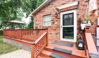 104 Saint James Ct, Bardstown, KY 40004