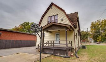 1053 Washington Ave, Alton, IL 62002