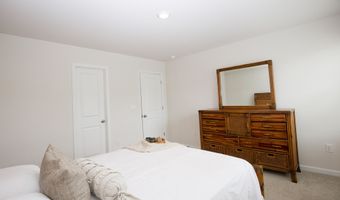 1179 Misty Creek Dr, Aberdeen, NC 28315