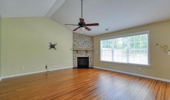 831 Vandenburg Dr, Boiling Springs, SC 29316