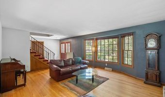 6337 Piping Rock Rd, Madison, WI 53711