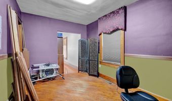 1516 R St, Bedford, IN 47421
