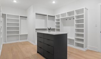 3644 N VERMONT St, Arlington, VA 22207