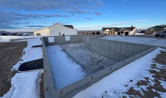 6540 Crown Cres, Ammon, ID 83406