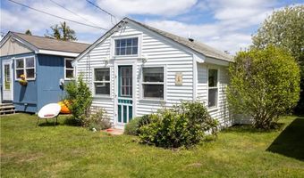 64 Burnside Ave, Narragansett, RI 02882