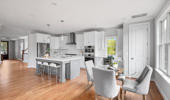 6947 28TH St N, Arlington, VA 22213