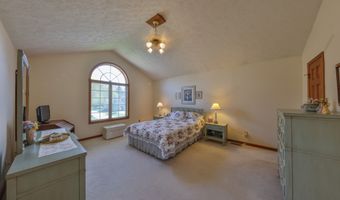 8670 Promontory Rd, Indianapolis, IN 46236