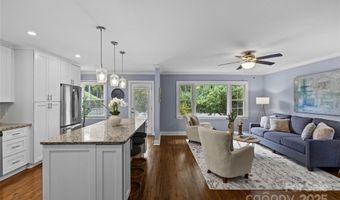 2538 Arnold Dr E, Charlotte, NC 28205