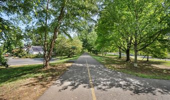 5300 WILSON Blvd, Arlington, VA 22205