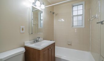 214 N GEORGE MASON Dr 214-4, Arlington, VA 22203