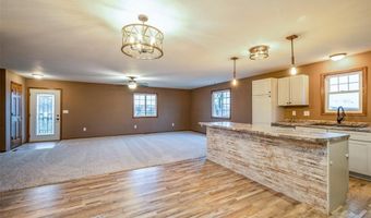 78 2nd Ave, Atkins, IA 52206