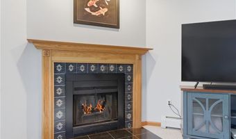 7 Wake Robin Rd 1604, Lincoln, RI 02865