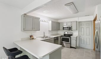6002 Draycott Dr, Indianapolis, IN 46236