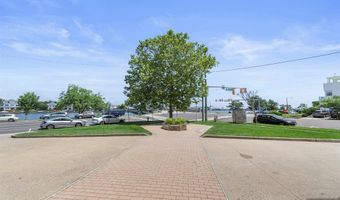 400 Deal Lake Dr 7H, Asbury Park, NJ 07712